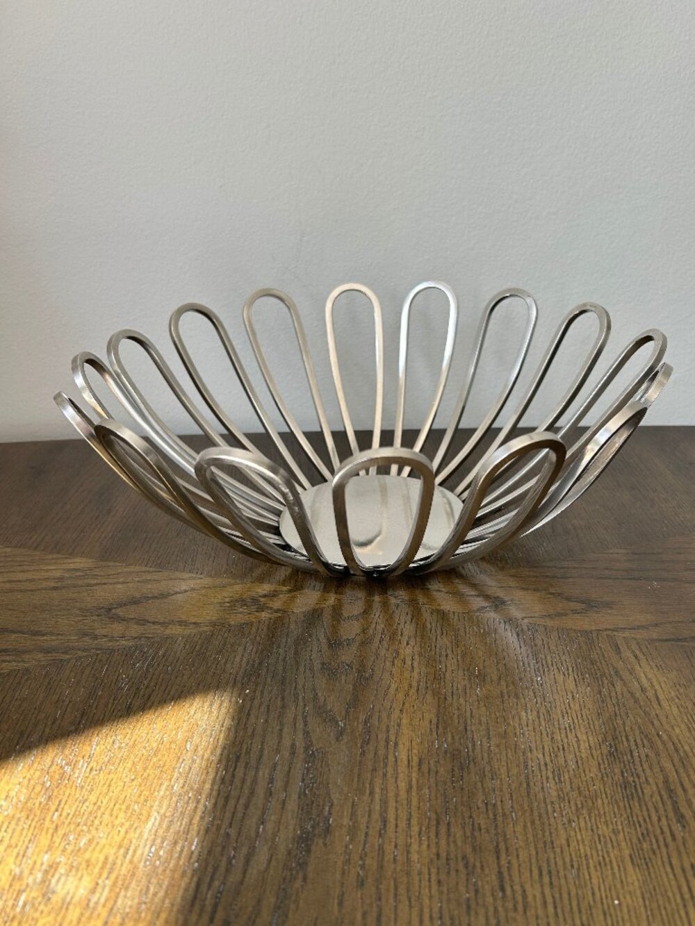 Vintage Metal Flower Shaped Fruit Bowl Basket